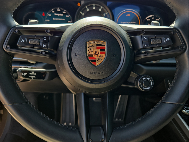 2020 Porsche 911 Carrera