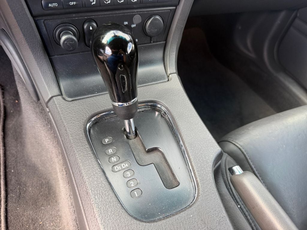 2002 Ford Thunderbird Base
