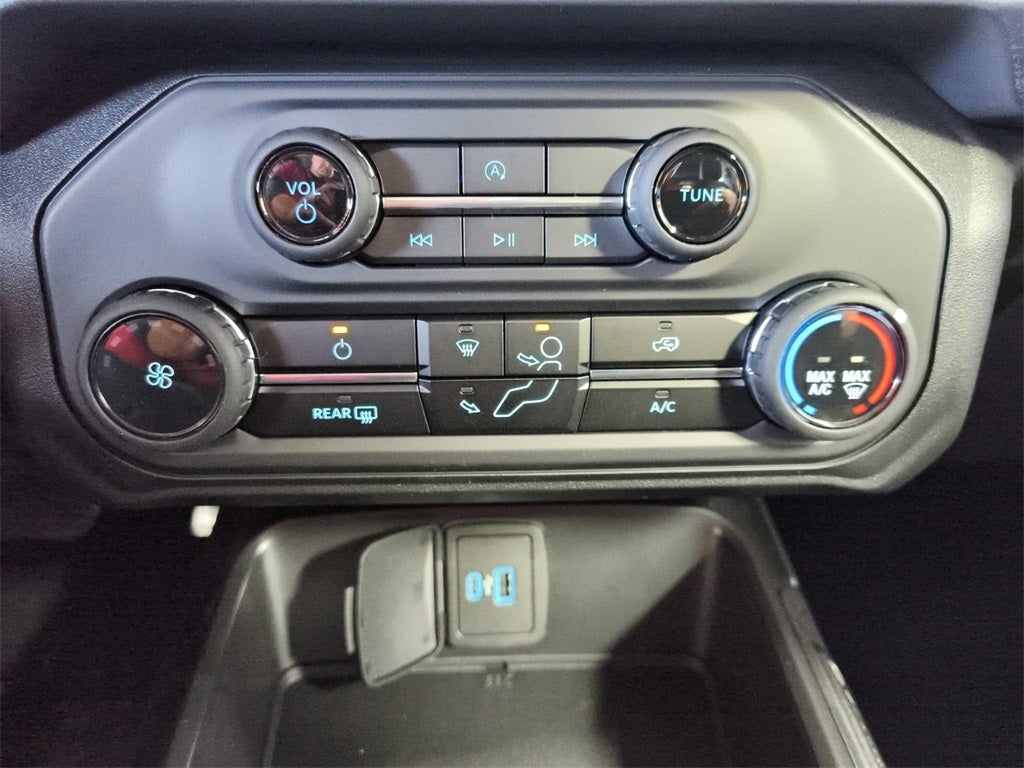 2025 Ford Bronco Base