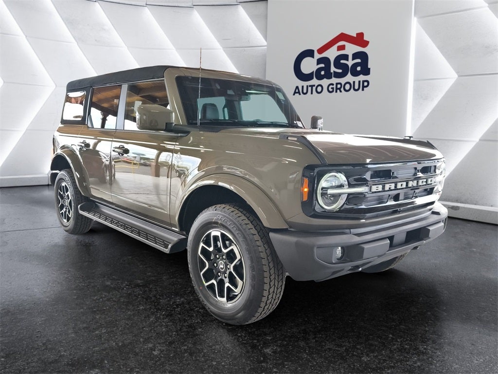 2025 Ford Bronco Outer Banks