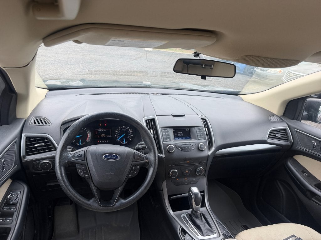 2017 Ford Edge SE