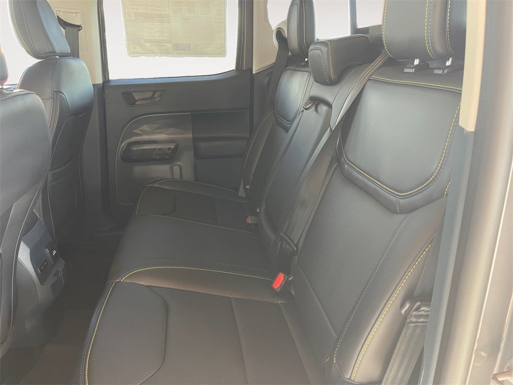 2025 Ford Maverick Lobo High