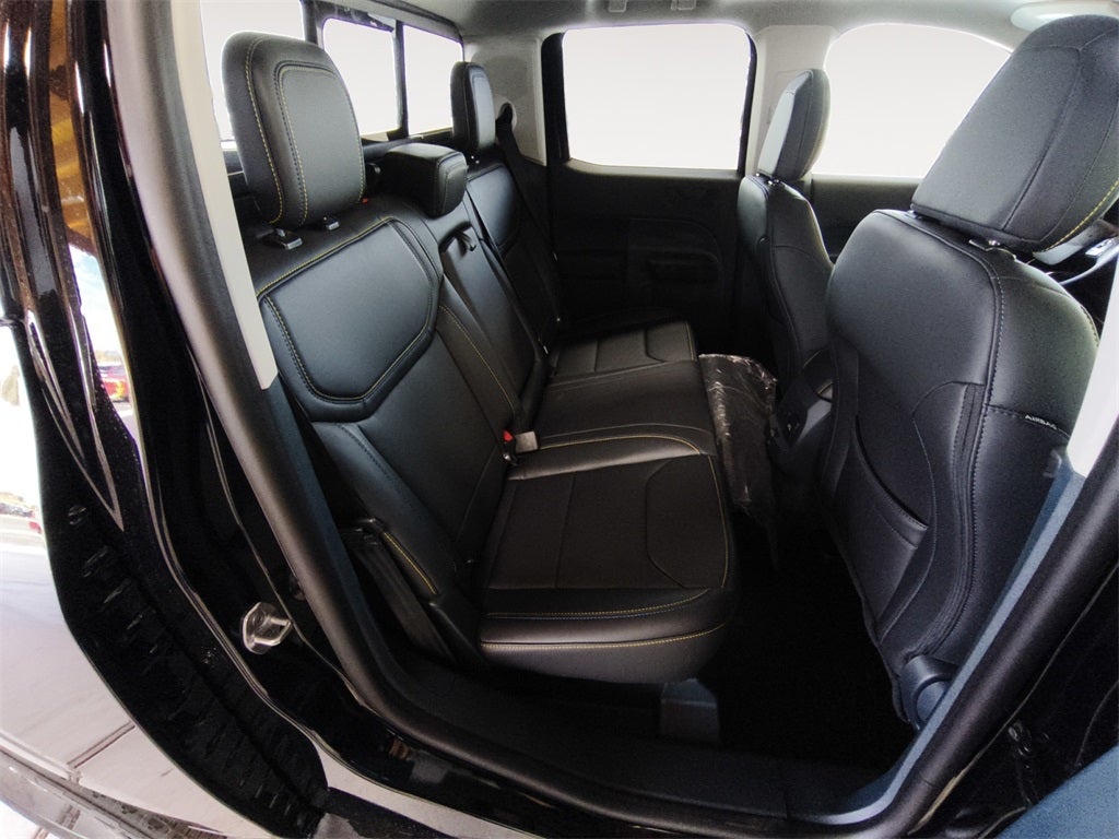 2025 Ford Maverick Lobo High