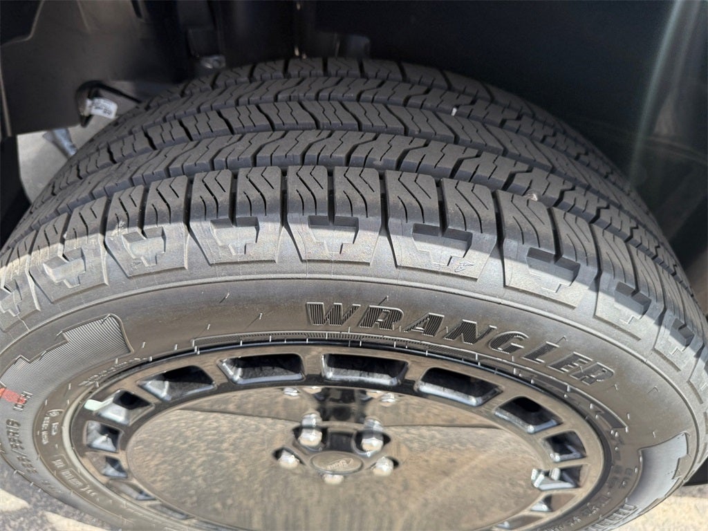 2025 Ford Maverick Lobo High