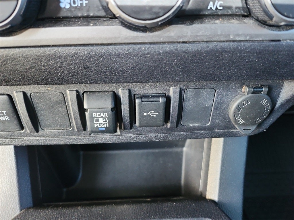 2022 Toyota Tacoma SR5 V6