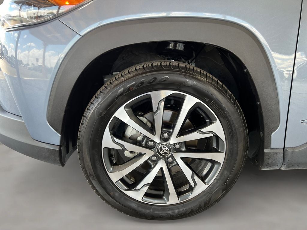 2022 Toyota Corolla Cross XLE