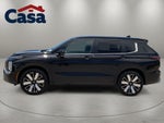 2025 Mitsubishi Outlander Base