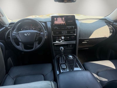 2024 INFINITI QX80 LUXE