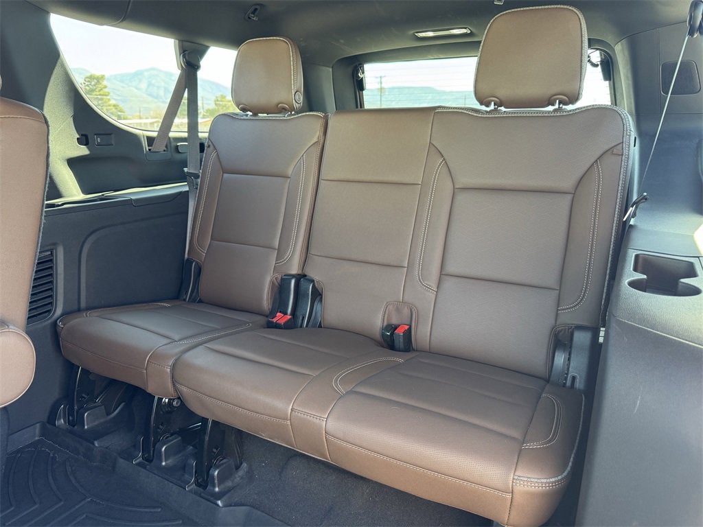 2023 Chevrolet Suburban High Country