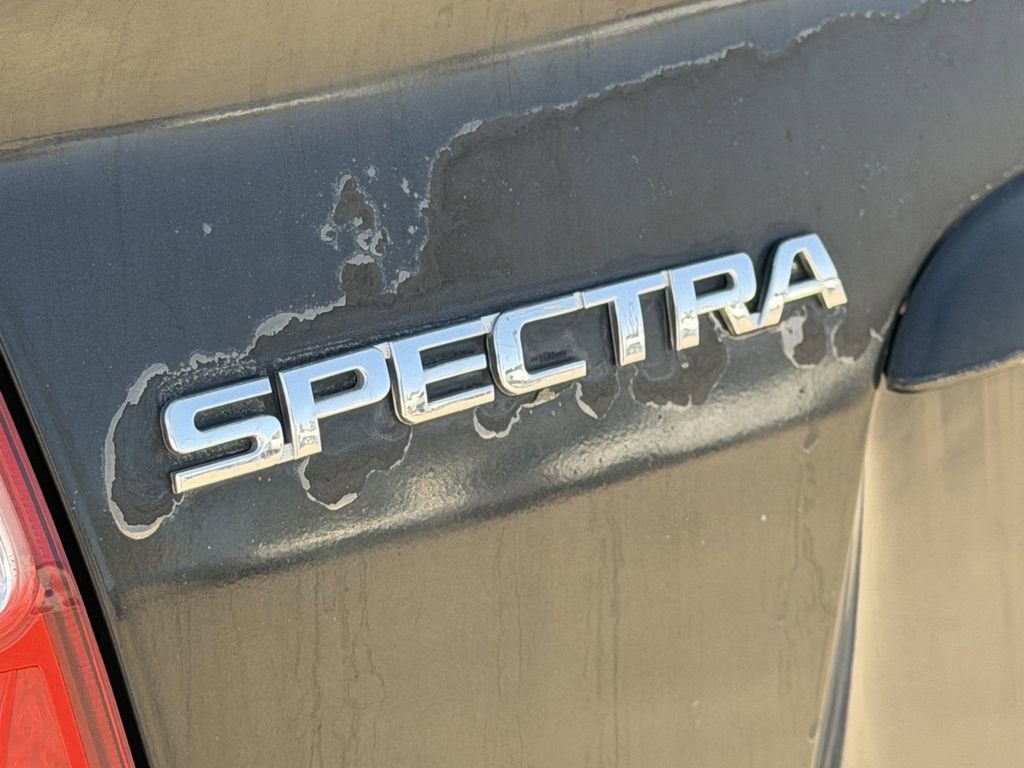 2005 Kia Spectra LX